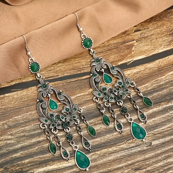 Longline Drop Ear Textured Water Drop Vintage Earrings. - Picture 6 of 7